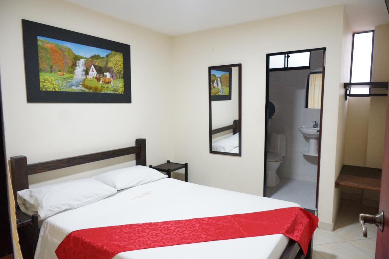 Hotel Esmeralda 2*